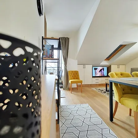 Oasis * 兹拉蒂博尔